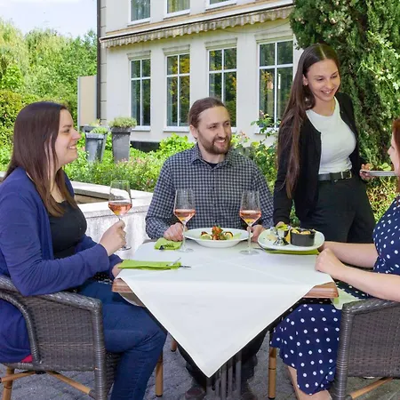 Western Wein- Und Parkhotel Нирштайн