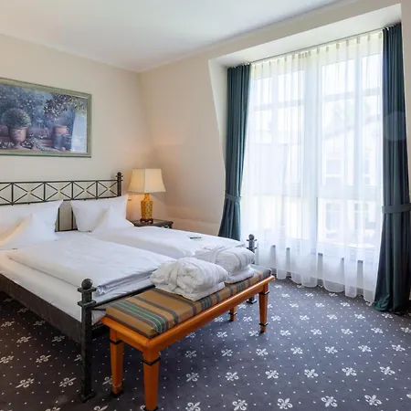 Western Wein- Und Parkhotel Отель