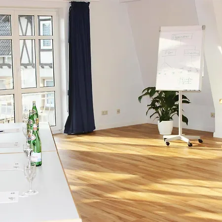 Western Wein- Und Parkhotel Hotel 4*